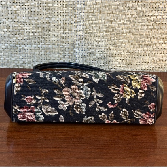 🌟HP🌟VTG 1950s Black Floral Tapestry Carpet Bag Top Handle Handbag by Dover USA - Picture 9 of 16